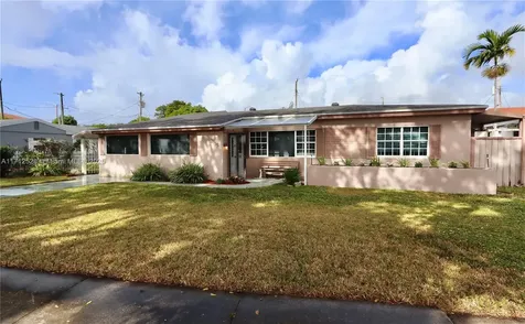 2155 NE 171st Street North Miami Beach FL 33162