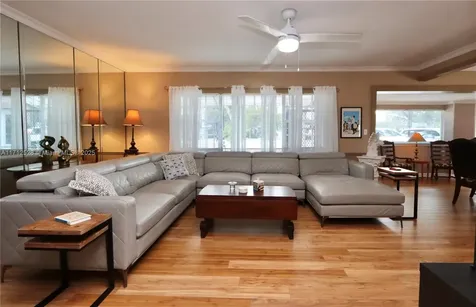 2155 NE 171st Street North Miami Beach FL 33162