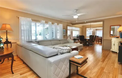 2155 NE 171st Street North Miami Beach FL 33162