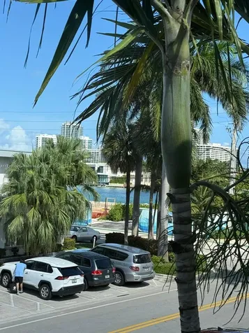 10074 E Bay Harbor Drive Bay Harbor Islands FL 33154