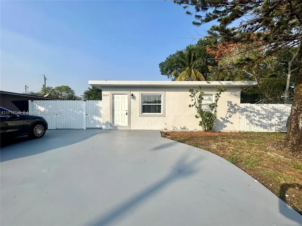 2825 NW 6th Street Pompano Beach FL 33069