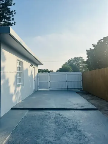 2825 NW 6th Street Pompano Beach FL 33069