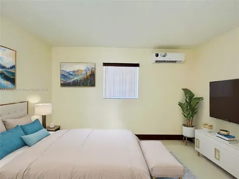 2825 NW 6th Street Pompano Beach FL 33069