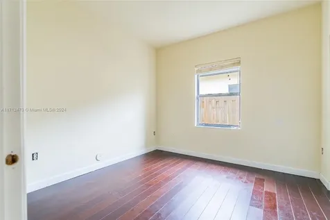 10446 SW 227th Terrace Miami FL 33190