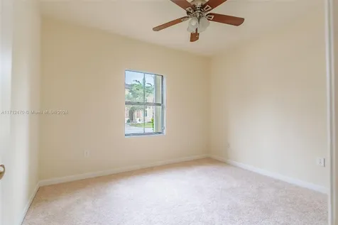 10446 SW 227th Terrace Miami FL 33190