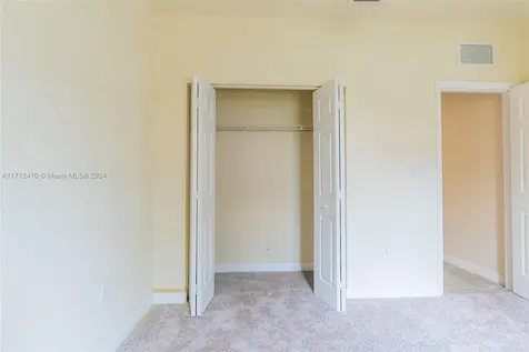 10446 SW 227th Terrace Miami FL 33190