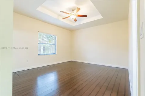 10446 SW 227th Terrace Miami FL 33190