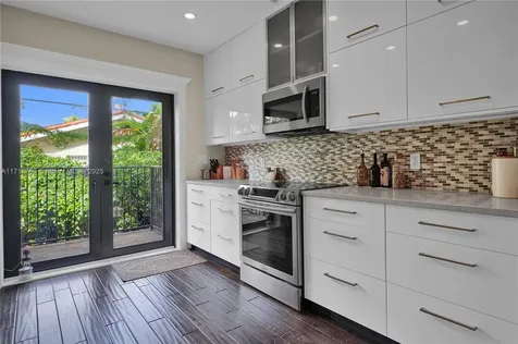 311 S Fluvia Avenue Coral Gables FL 33134