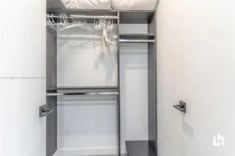 227 NE 2nd Street Miami FL 33132