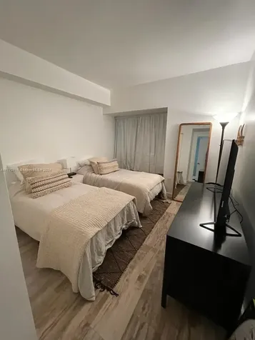 650 NE 32nd Street Miami FL 33137