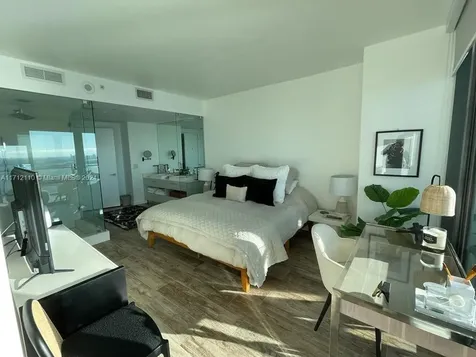 650 NE 32nd Street Miami FL 33137