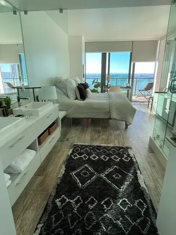 650 NE 32nd Street Miami FL 33137