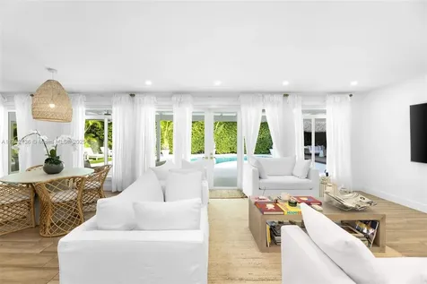 345 Gulf Road Key Biscayne FL 33149