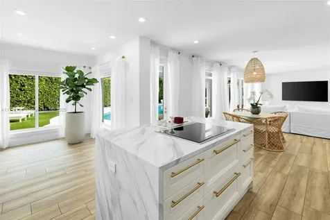 345 Gulf Road Key Biscayne FL 33149