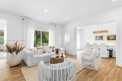 345 Gulf Road Key Biscayne FL 33149
