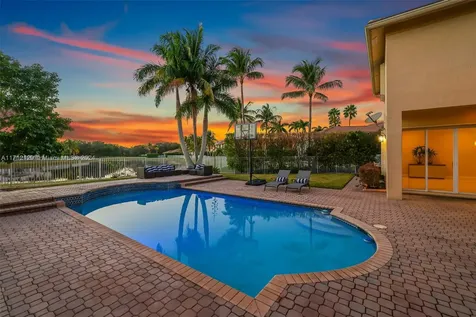 1018 Waterside Circle Weston FL 33327