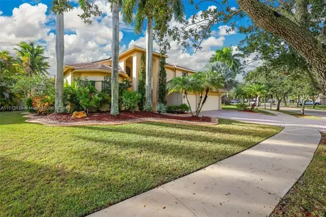 1018 Waterside Circle Weston FL 33327