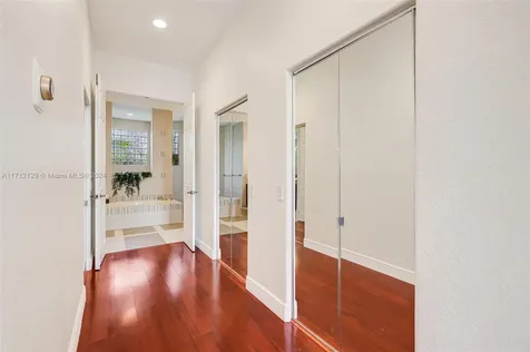 1018 Waterside Circle Weston FL 33327