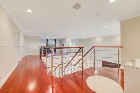 1018 Waterside Circle Weston FL 33327