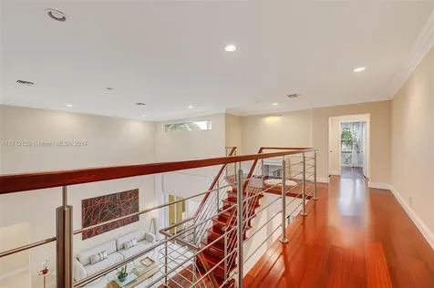1018 Waterside Circle Weston FL 33327