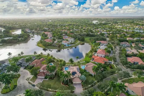 1018 Waterside Circle Weston FL 33327