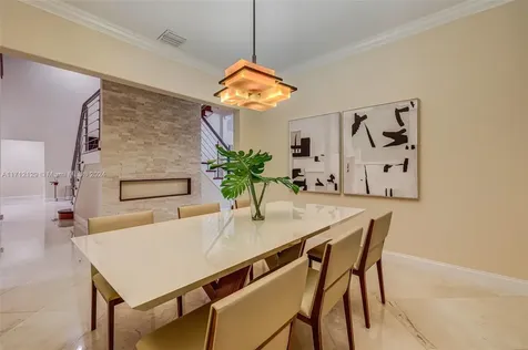 1018 Waterside Circle Weston FL 33327