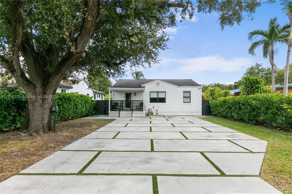 341 NW 67th Avenue Miami Springs FL 33166
