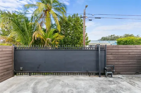 341 NW 67th Avenue Miami Springs FL 33166