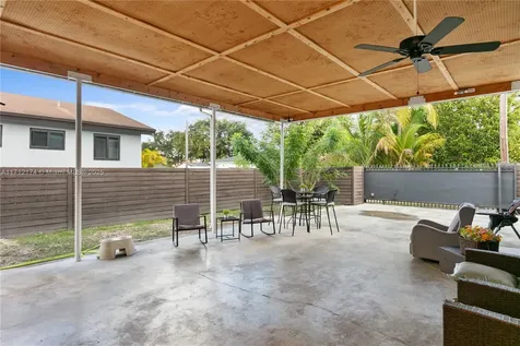341 NW 67th Avenue Miami Springs FL 33166