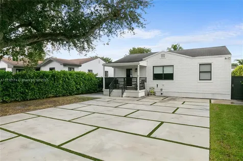 341 NW 67th Avenue Miami Springs FL 33166