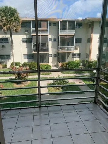 1395 NE 167th Street Miami FL 33162