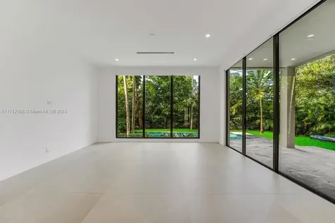3741 Kumquat Avenue Miami FL 33133