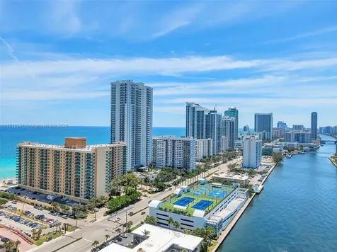 2501 S Ocean Drive Hollywood FL 33019