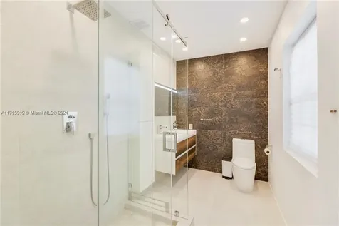 211 190th Street Sunny Isles Beach FL 33160