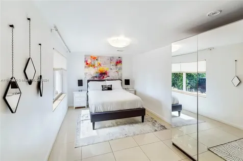 211 190th Street Sunny Isles Beach FL 33160