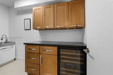 211 190th Street Sunny Isles Beach FL 33160