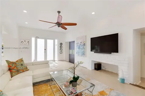 211 190th Street Sunny Isles Beach FL 33160