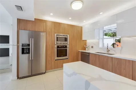 211 190th Street Sunny Isles Beach FL 33160