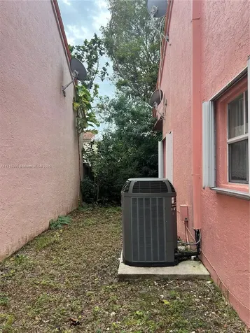 3890 Amalfi Drive Hollywood FL 33021