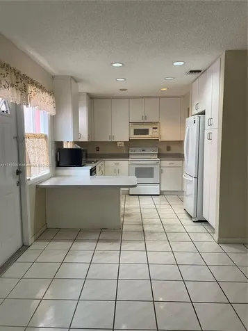 3890 Amalfi Drive Hollywood FL 33021