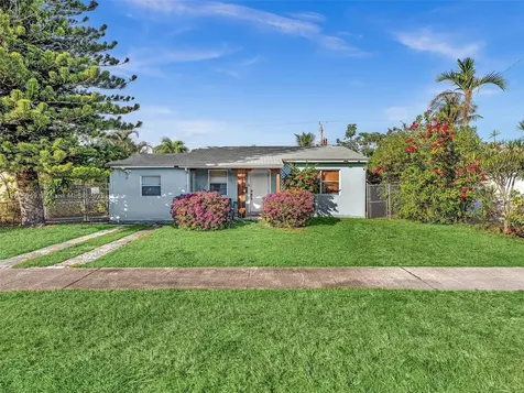 2645 Fletcher Court Hollywood FL 33020