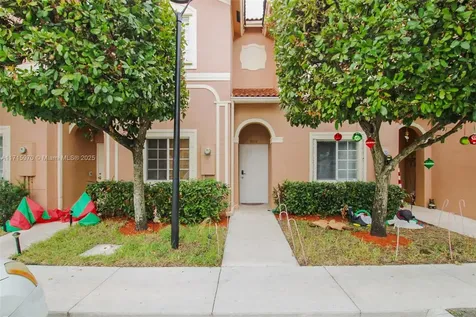 7854 Catalina Circle Tamarac FL 33321
