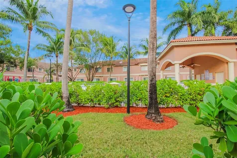 7854 Catalina Circle Tamarac FL 33321