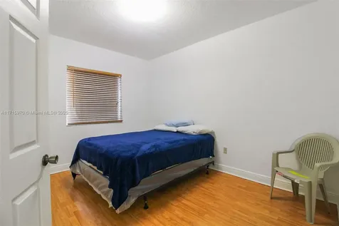 7854 Catalina Circle Tamarac FL 33321