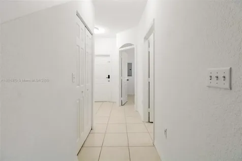 7854 Catalina Circle Tamarac FL 33321