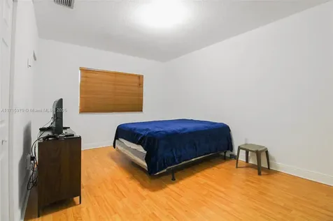 7854 Catalina Circle Tamarac FL 33321
