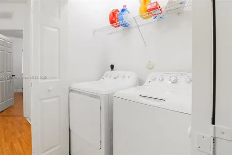 7854 Catalina Circle Tamarac FL 33321