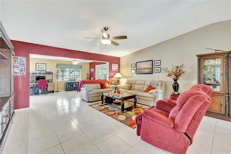 7106 NW 107th Avenue Tamarac FL 33321