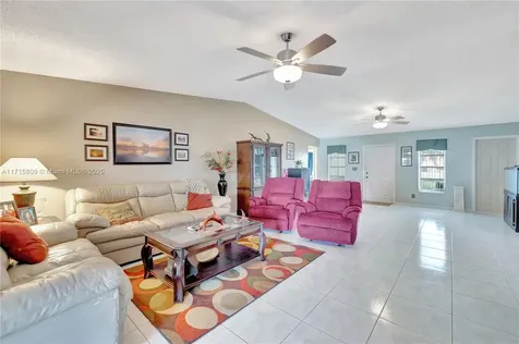 7106 NW 107th Avenue Tamarac FL 33321