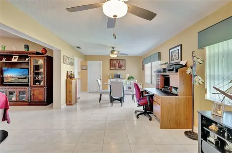 7106 NW 107th Avenue Tamarac FL 33321